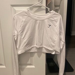 White cropped gymshark shirt size small